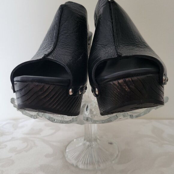 Kork-Ease Deanna Black leather with Black platform.   Excellent condition. - Picture 4 of 10